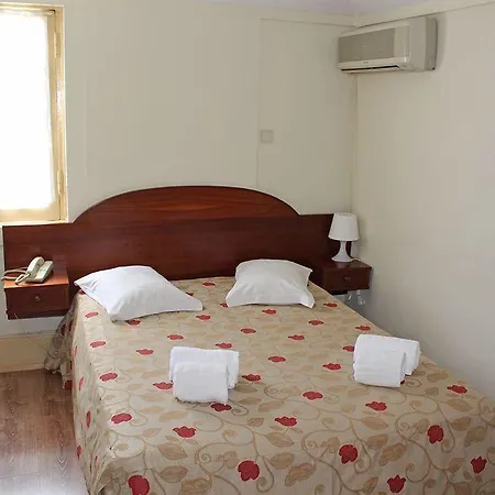 Nobre Hotel 2*